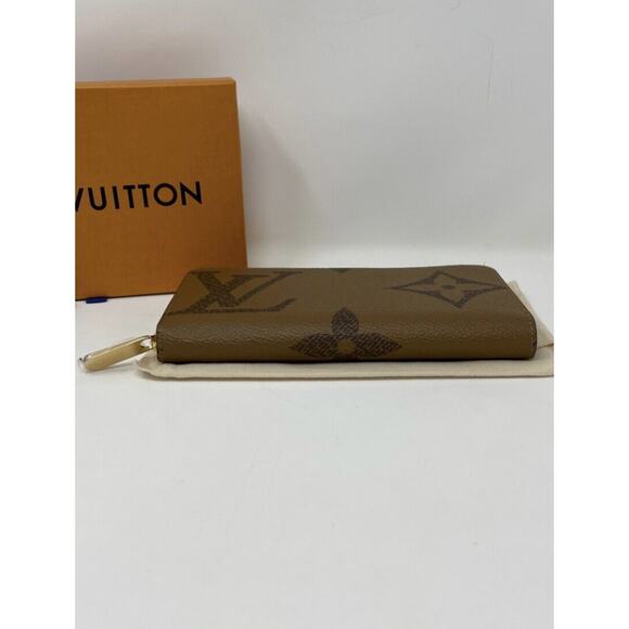 Louis Vuitton Zippy Wallet Reverse Monogram Giant Brown - Picture 7 of 12
